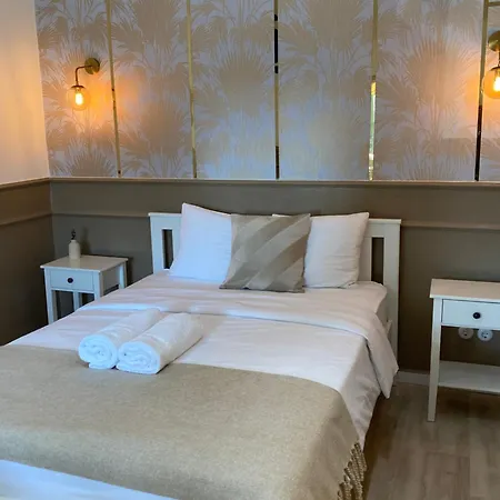 Via Polonia - Boutique Corfu Агиос-Георгиос